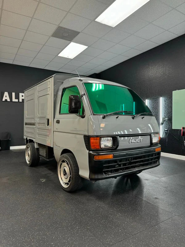 Peridot Green - Reflective Chrome Window Tint